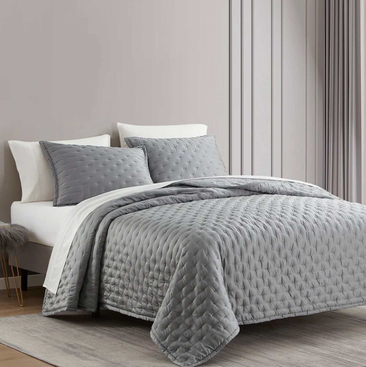 Eucalyptus Pintuck Quilt Set in gray