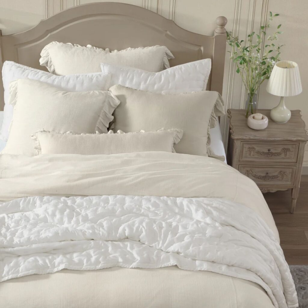 Eucalyptus Pintuck Quilt Set in Ivory
