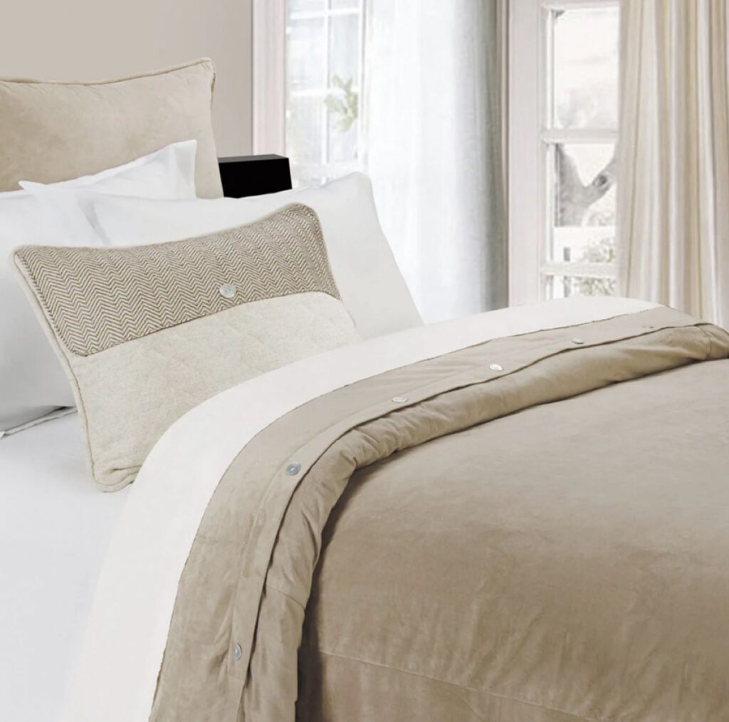Sand velvet duvet